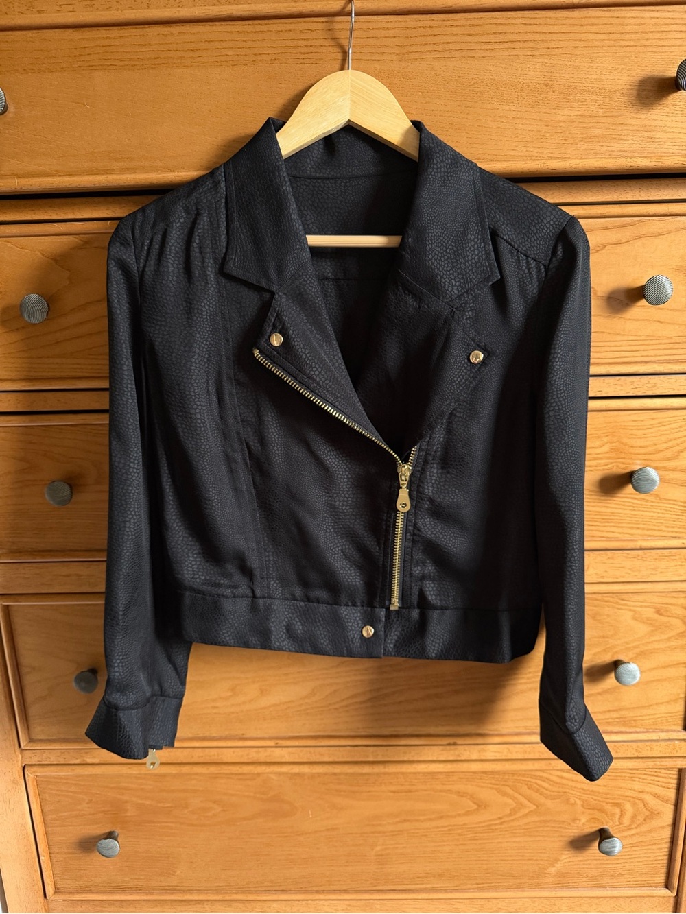 & Other Stories Cropped Moto Jacket Women’s Size 42 Black Textured Urban City